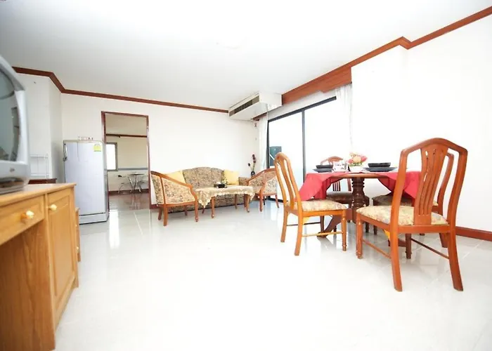 Poonchock Mansion 2*