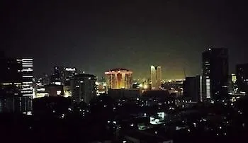 ホテル Poonchock Mansion