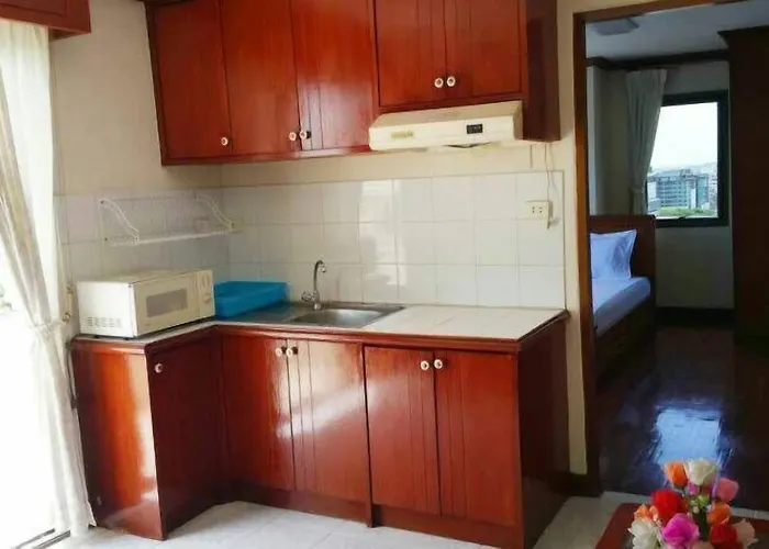 Poonchock Mansion 2*