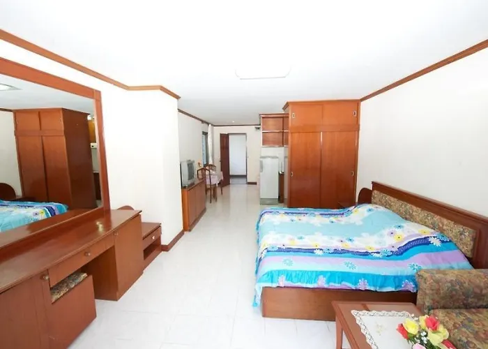 Poonchock Mansion ホテル